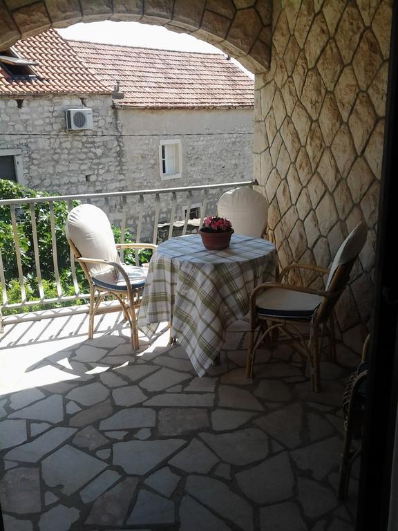 Apartments Vini And Ivana Sucuraj Room photo